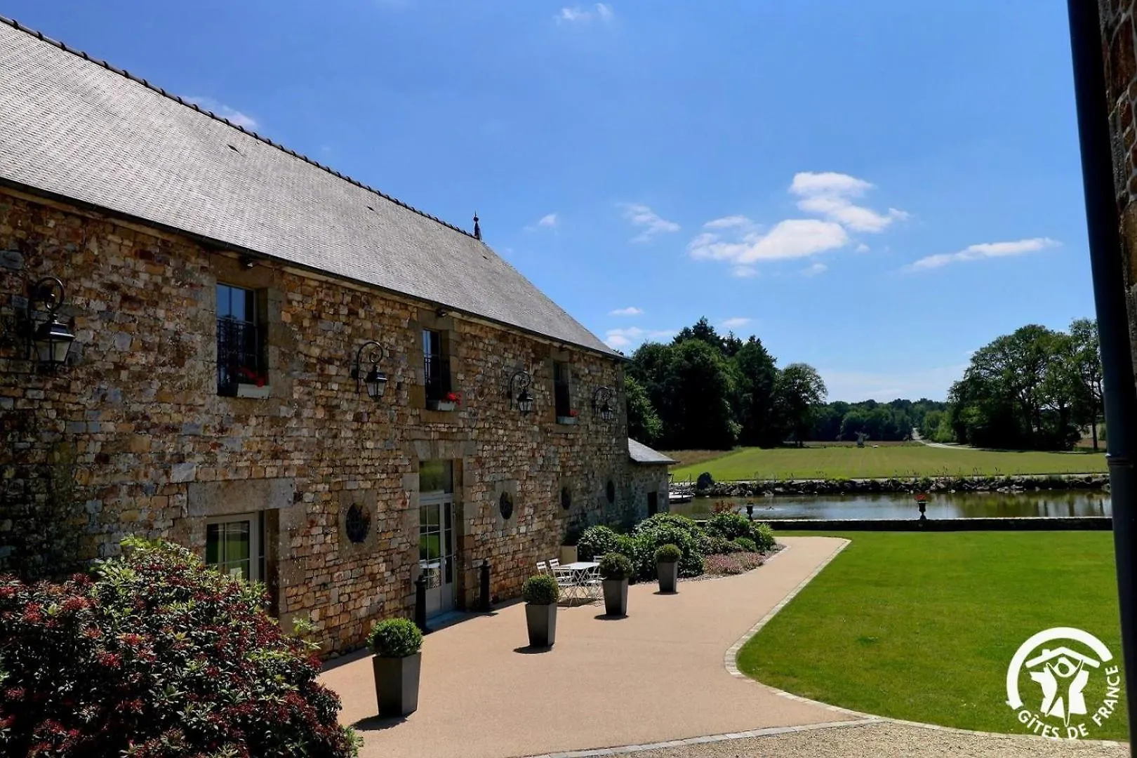 Chateau De La Giraudais Mezieres-Sur-Couesnon Bed & Breakfast