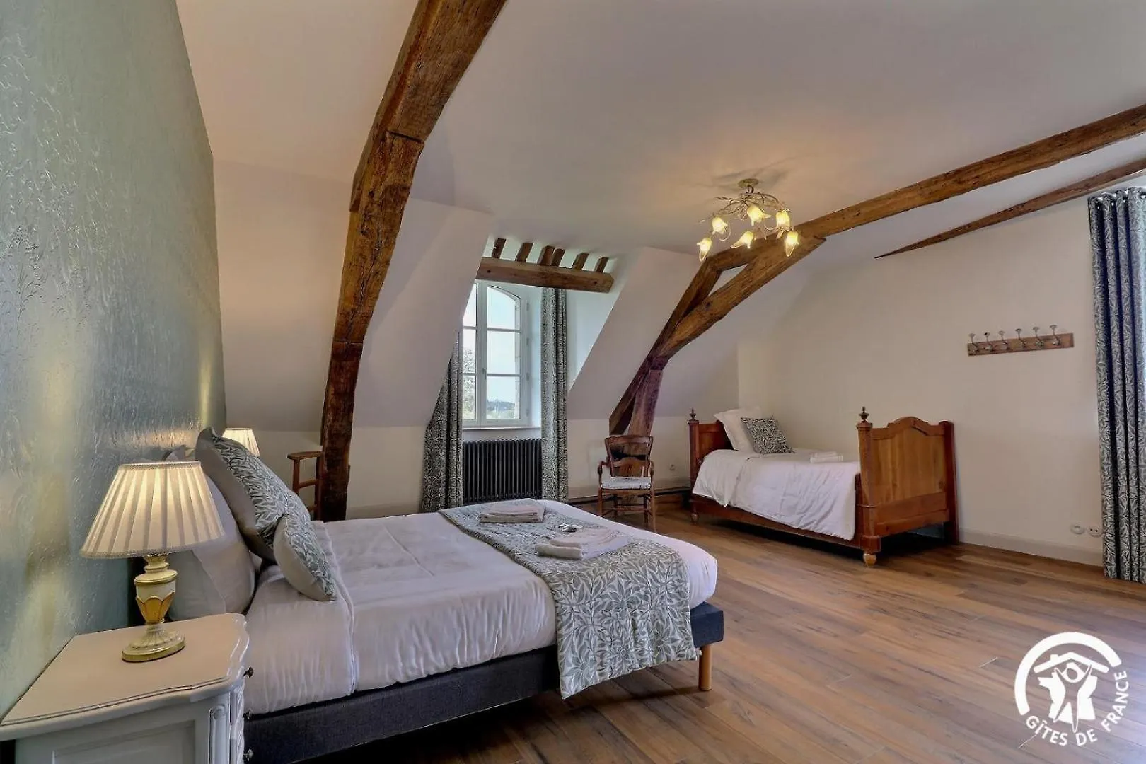 Bed & Breakfast Chateau De La Giraudais Mezieres-Sur-Couesnon