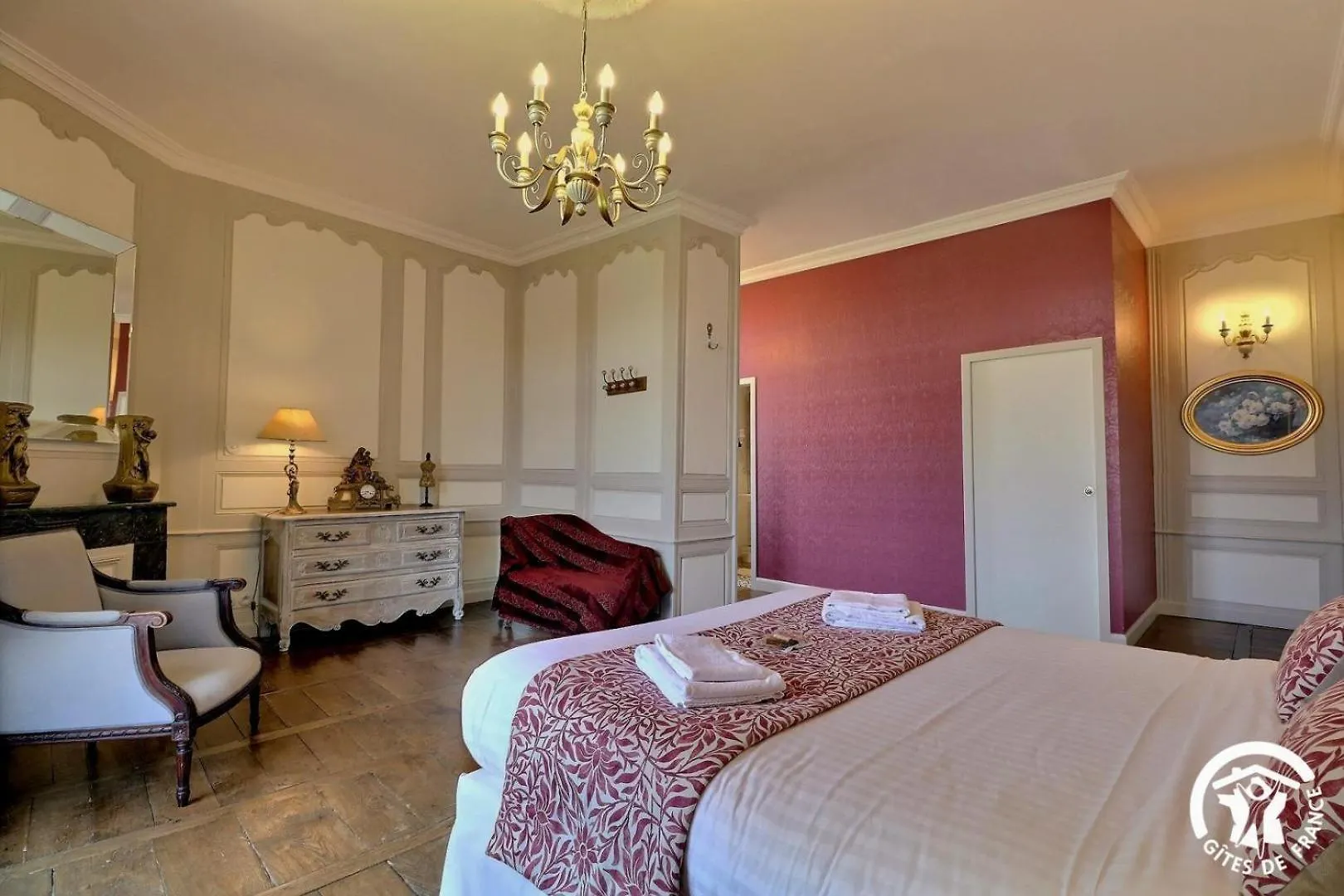 Chateau De La Giraudais Mezieres-Sur-Couesnon Bed & Breakfast