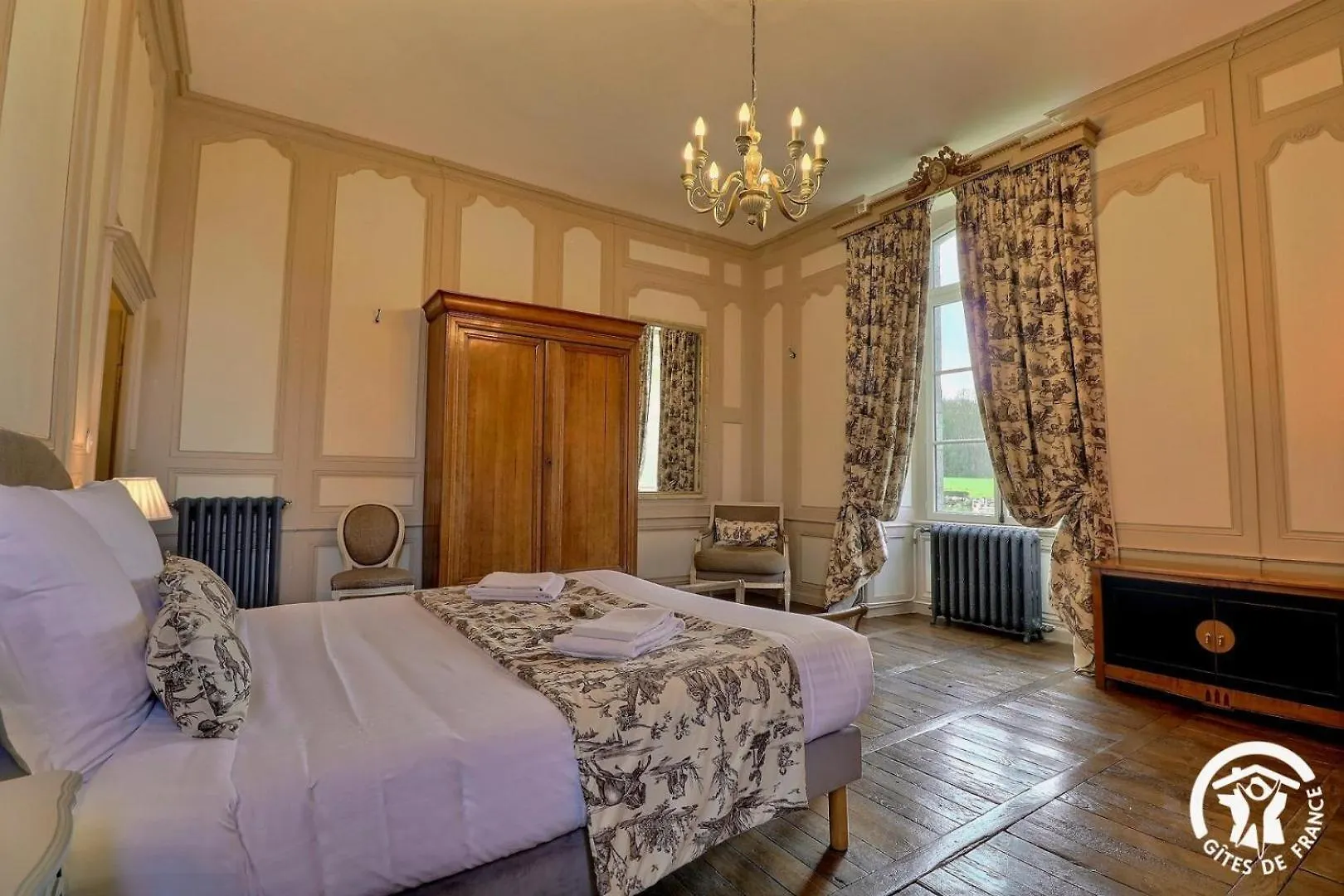 Bed & Breakfast Chateau De La Giraudais Mezieres-Sur-Couesnon